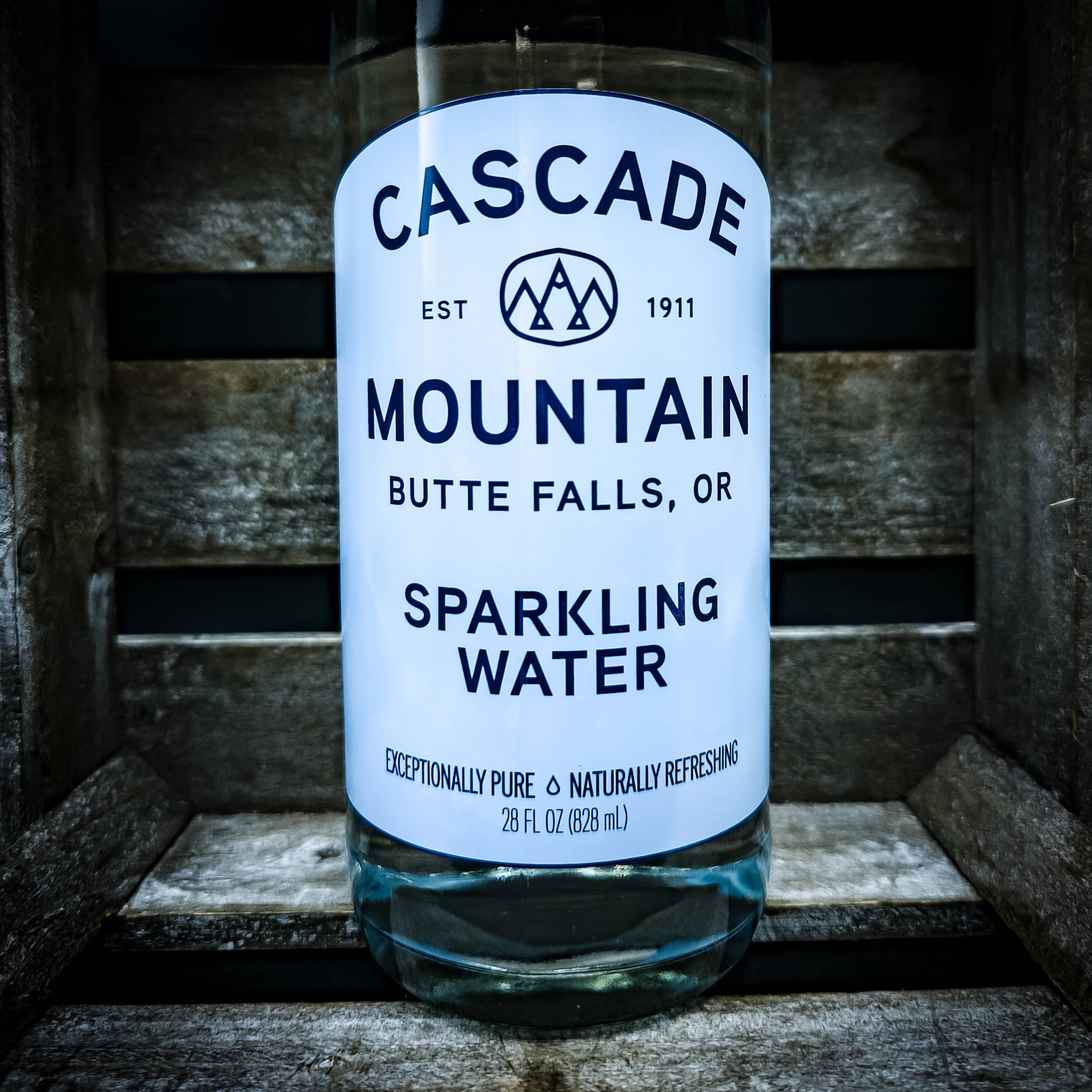 WATER キャンドル 440g Cascade Mountain - Sparkling Water (28OZ+) | Blackbeard's Crafts!